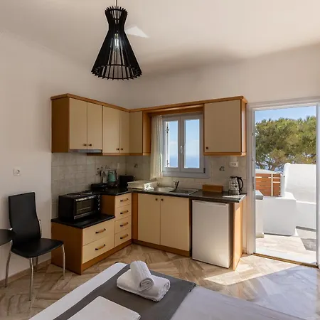 Agapi Fira (Santorini)